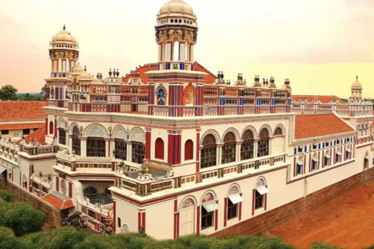 Praveen Cabs Karai Kudi Package